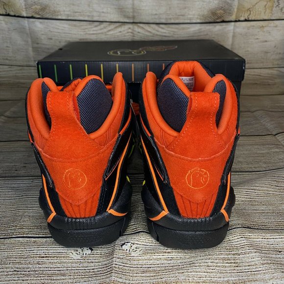 Athletic_Shoes
